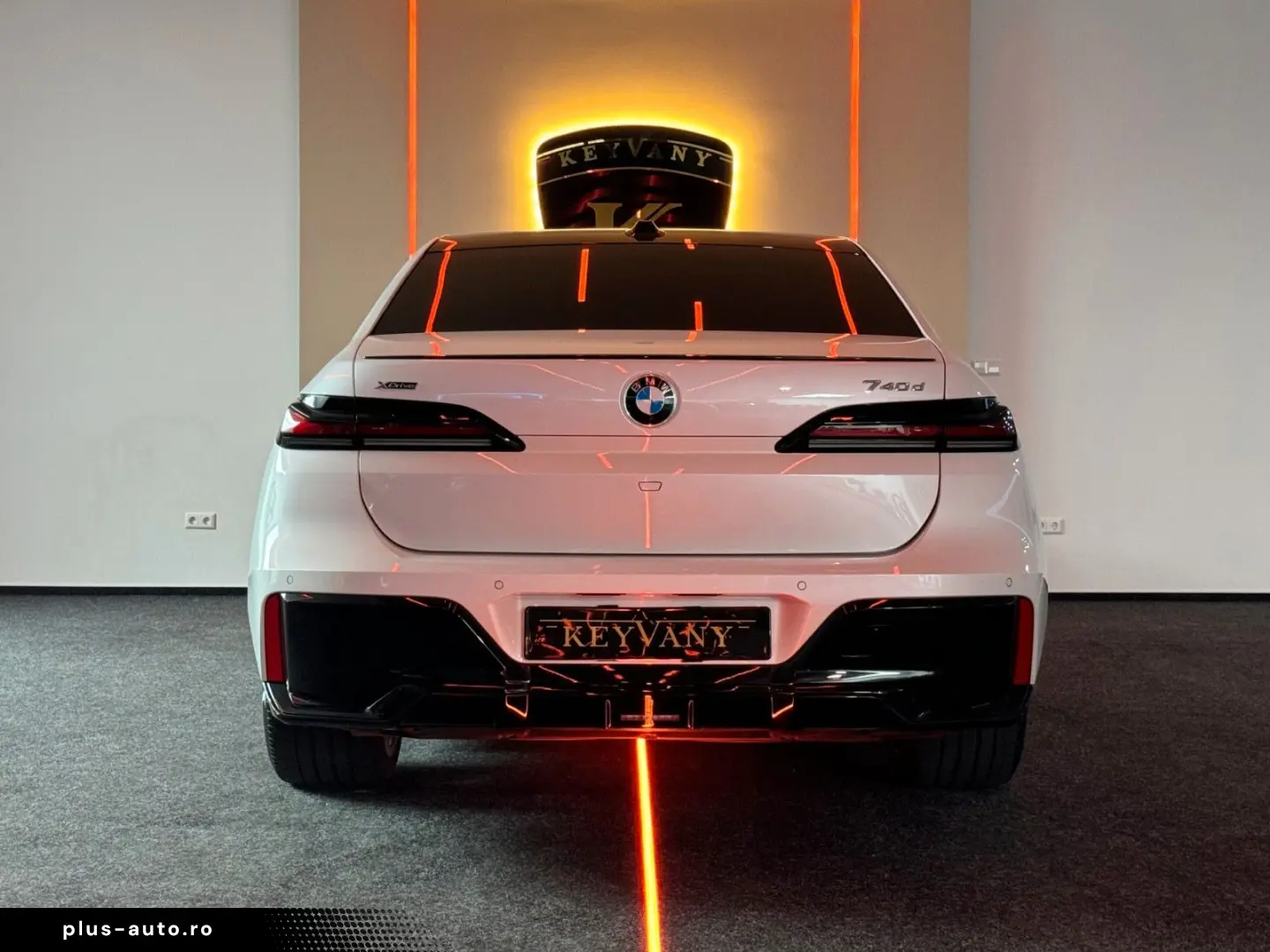 BMW 740d xD 4xMASSG MPRO SKY TV KRIST EXC.LNG B&W 21