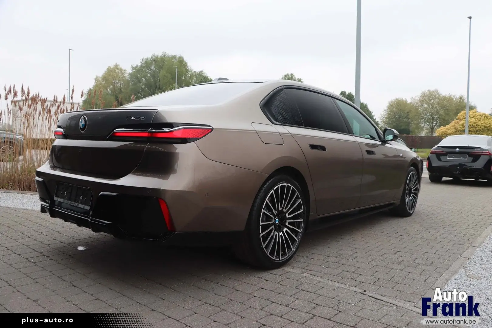 BMW 740D 4X4   M-SPORT   2-TONE   TV   LOUNGE   B&W