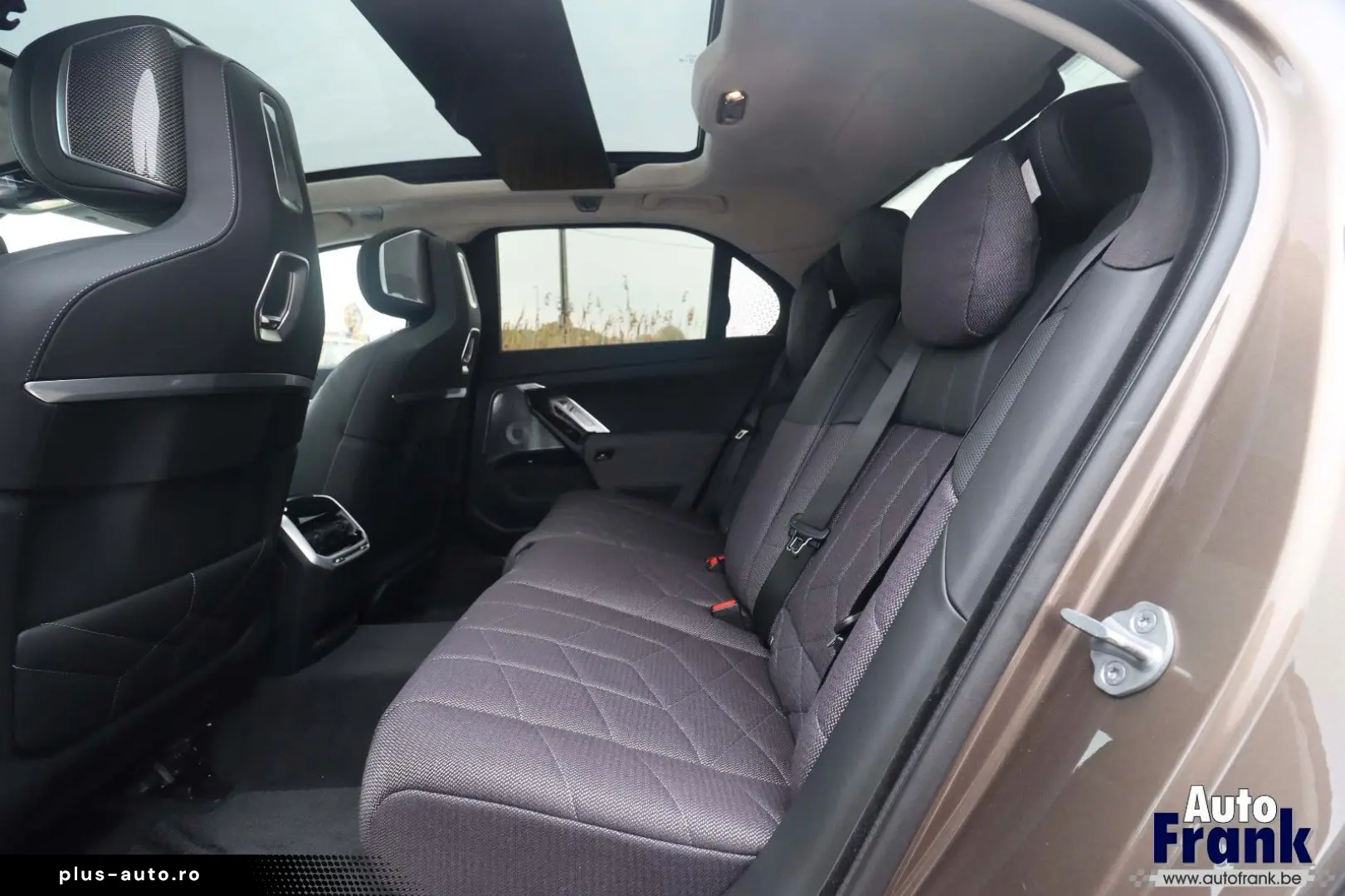 BMW 740D 4X4   M-SPORT   2-TONE   TV   LOUNGE   B&W