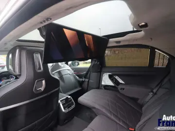 BMW 740D 4X4   M-SPORT   2-TONE   TV   LOUNGE   B&W