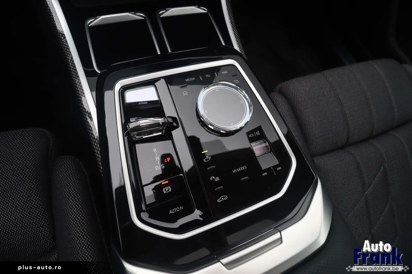 BMW 740D 4X4   M-SPORT   2-TONE   TV   LOUNGE   B&W