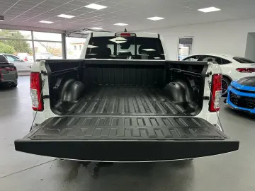 DODGE RAM 5 7l V8  Longbed  AHK   SHZ  4x4