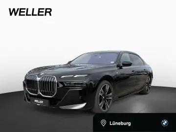 BMW 740d xDr M Sport Fond-Ent StHz SkyL Autobahn B&W