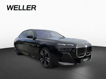BMW 740d xDr M Sport Fond-Ent StHz SkyL Autobahn B&W