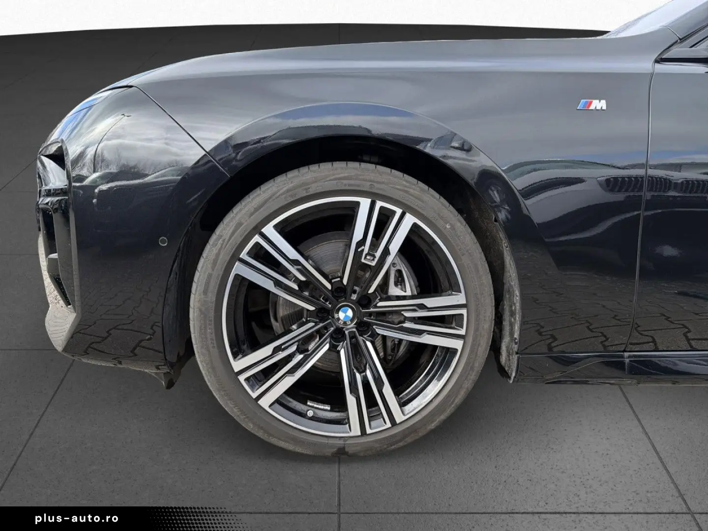 BMW 740d xDr M Sport Fond-Ent StHz SkyL Autobahn B&W