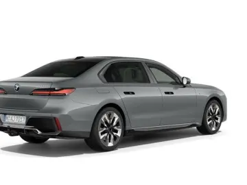 BMW 740d xDrive Fond Entertainment M Sport Pro Massa