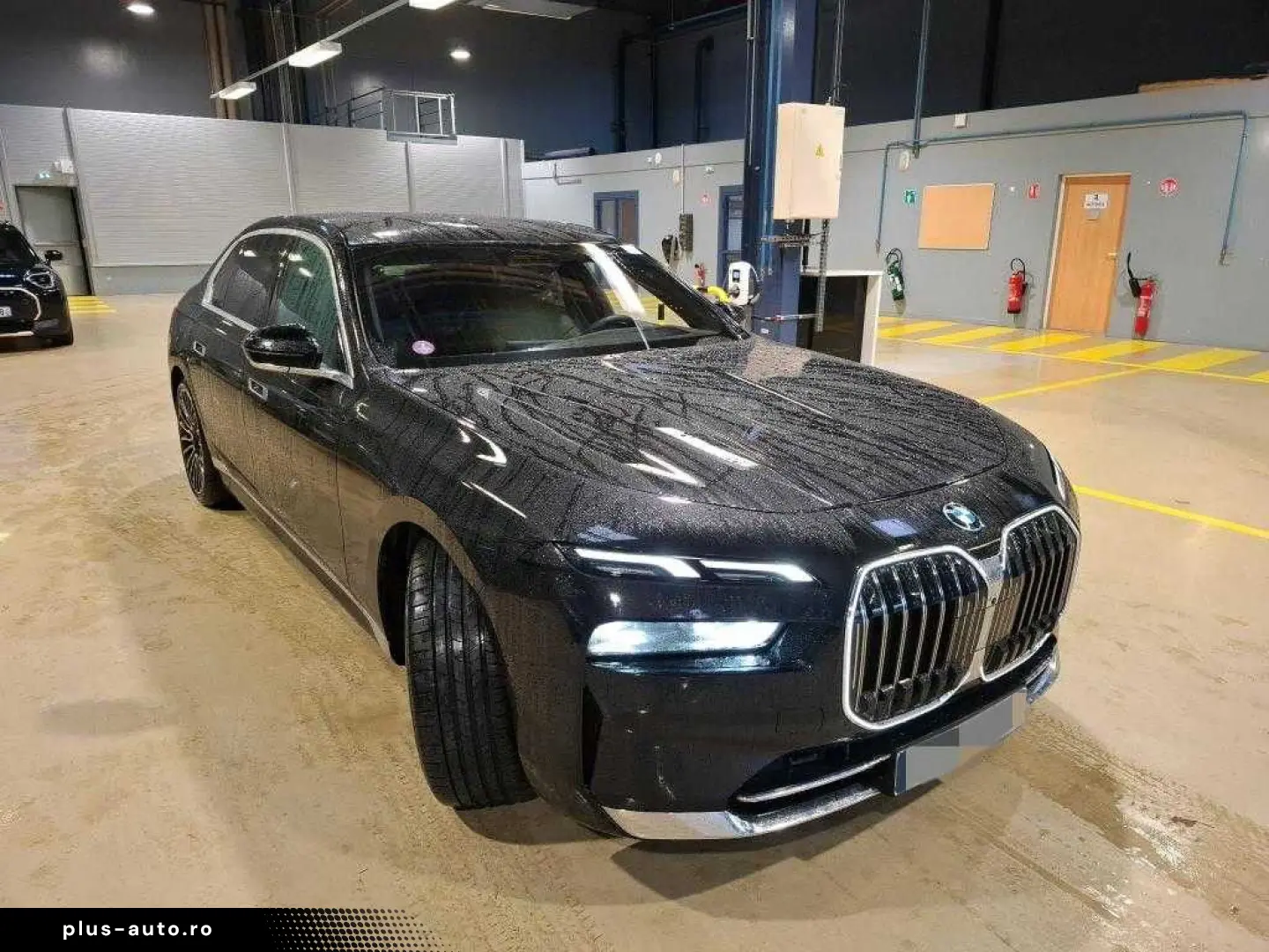 BMW 750e xDr. ExecLoundSeat.SkyLoun.FondEnt.Experien