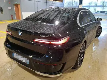 BMW 750e xDr. ExecLoundSeat.SkyLoun.FondEnt.Experien