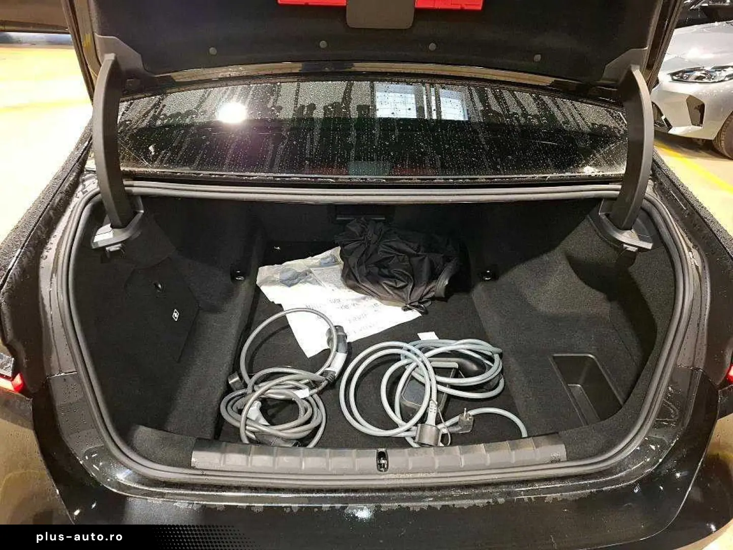 BMW 750e xDr. ExecLoundSeat.SkyLoun.FondEnt.Experien
