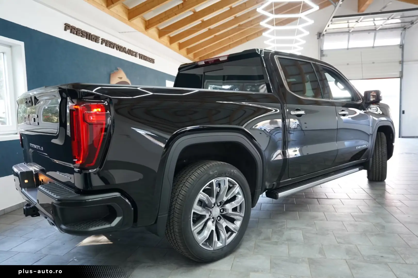 GMC Denali 6.2L V8 426PS