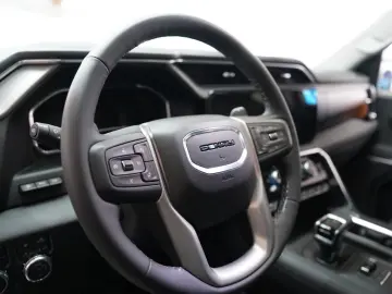 GMC Denali 6.2L V8 426PS