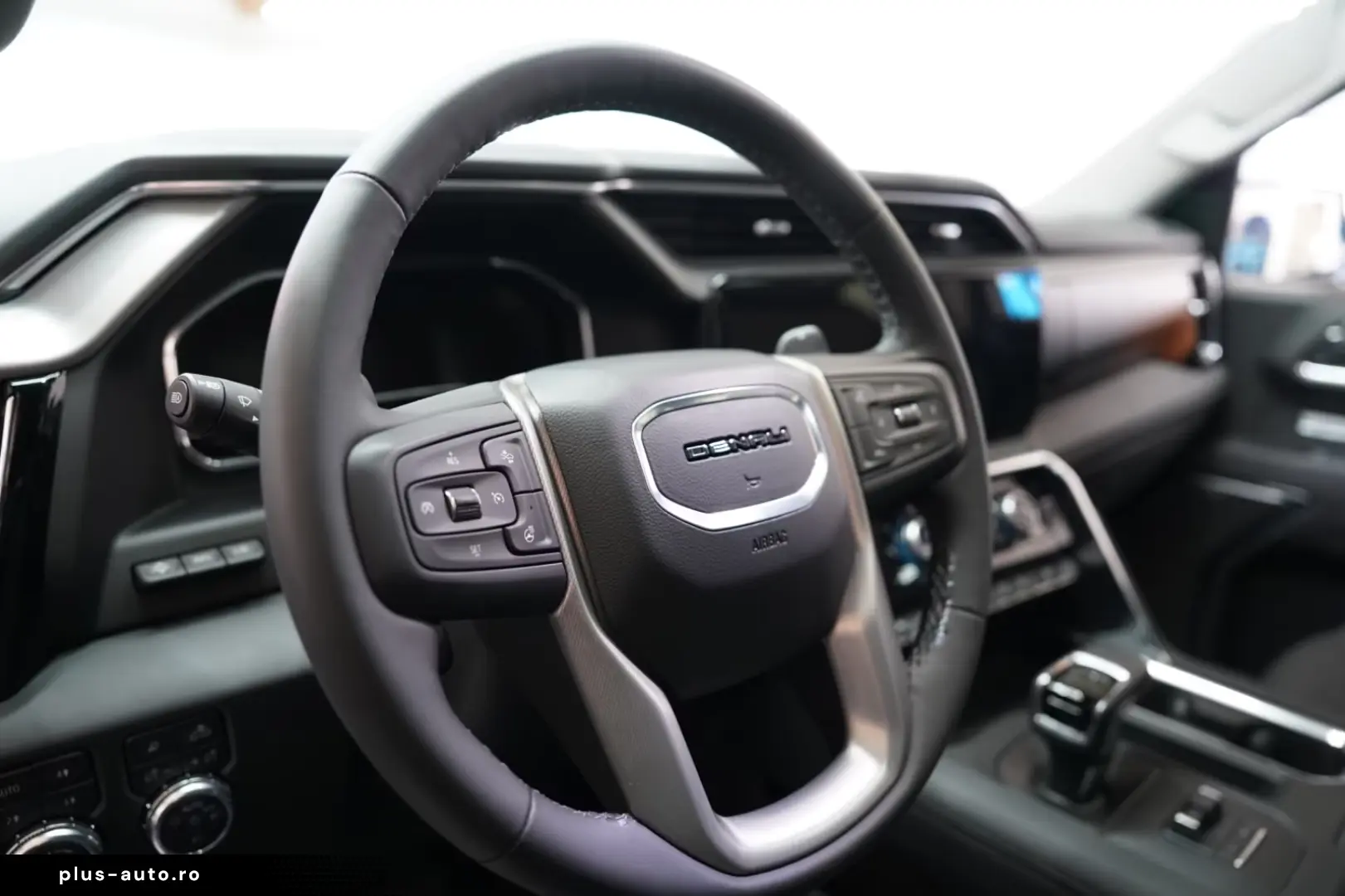 GMC Denali 6.2L V8 426PS