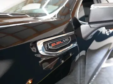 GMC Denali 6.2L V8 426PS