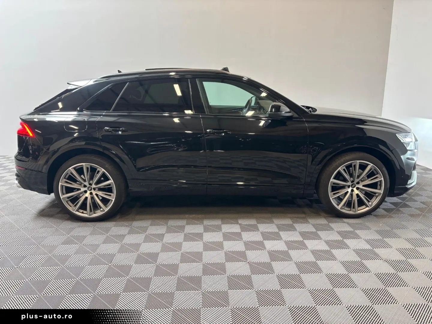 AUDI SQ8 4.0 TFSI quattro AHK-Pano-StandHz.-HuD-B&O