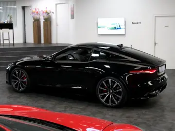 JAGUAR F-TYPE Coupe P575 R AWD 75R Edition Black