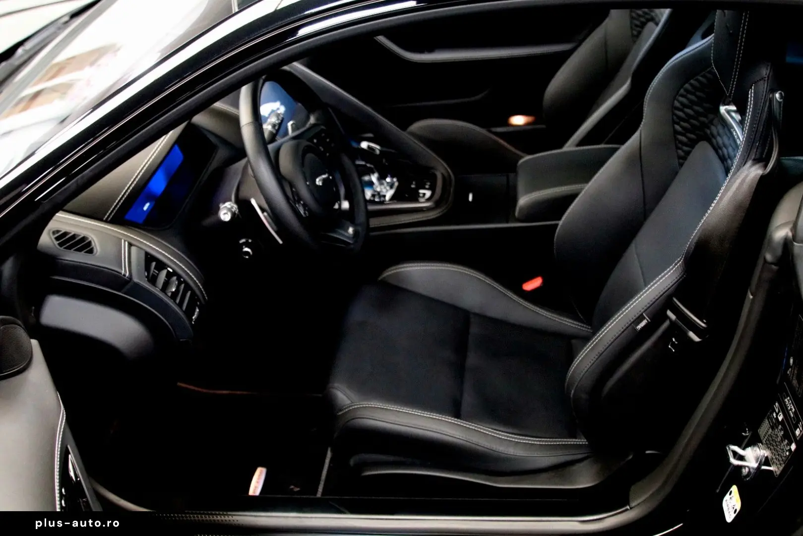 JAGUAR F-TYPE Coupe P575 R AWD 75R Edition Black