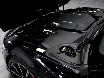 JAGUAR F-TYPE Coupe P575 R AWD 75R Edition Black