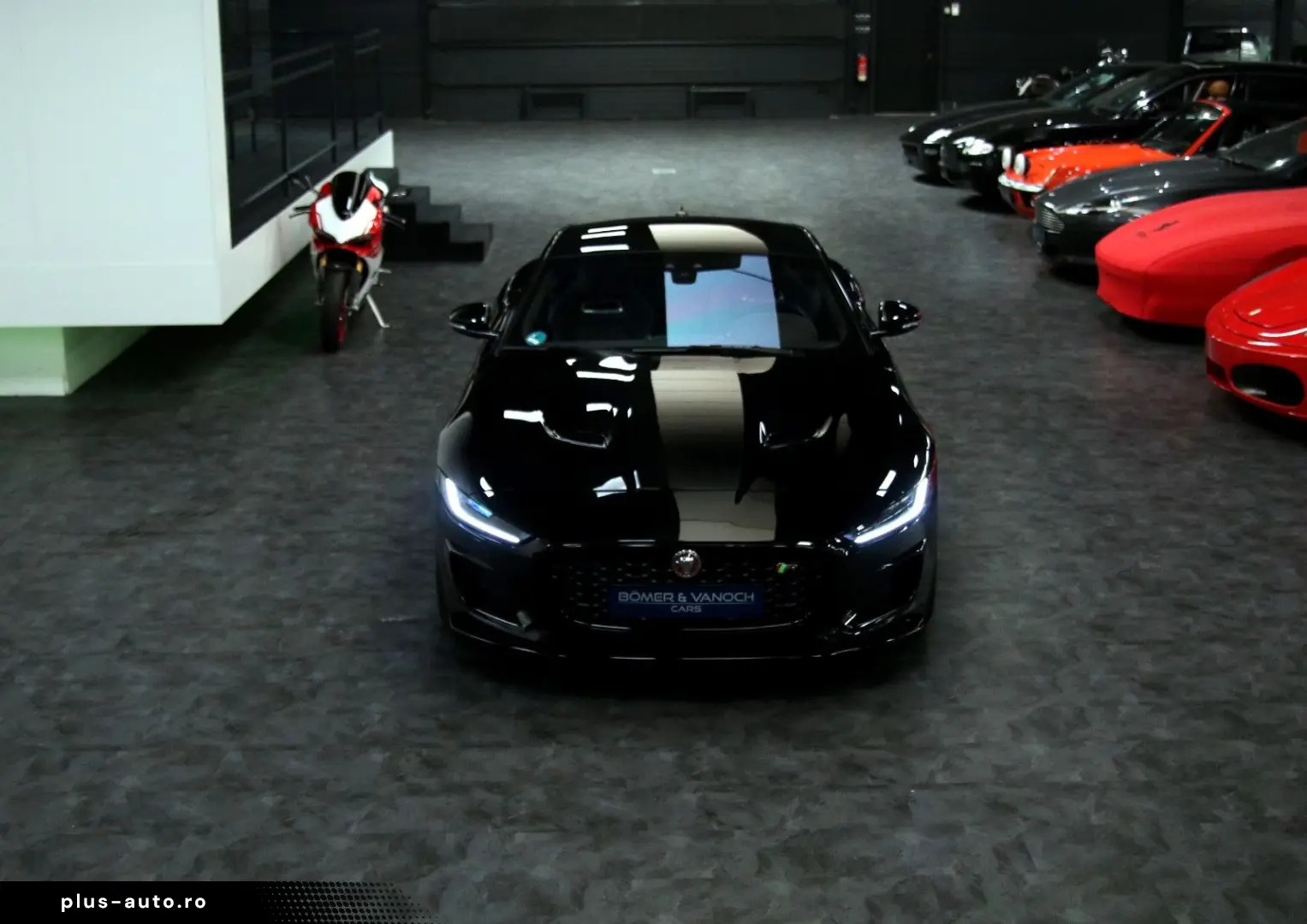 JAGUAR F-TYPE Coupe P575 R AWD 75R Edition Black