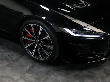 JAGUAR F-TYPE Coupe P575 R AWD 75R Edition Black