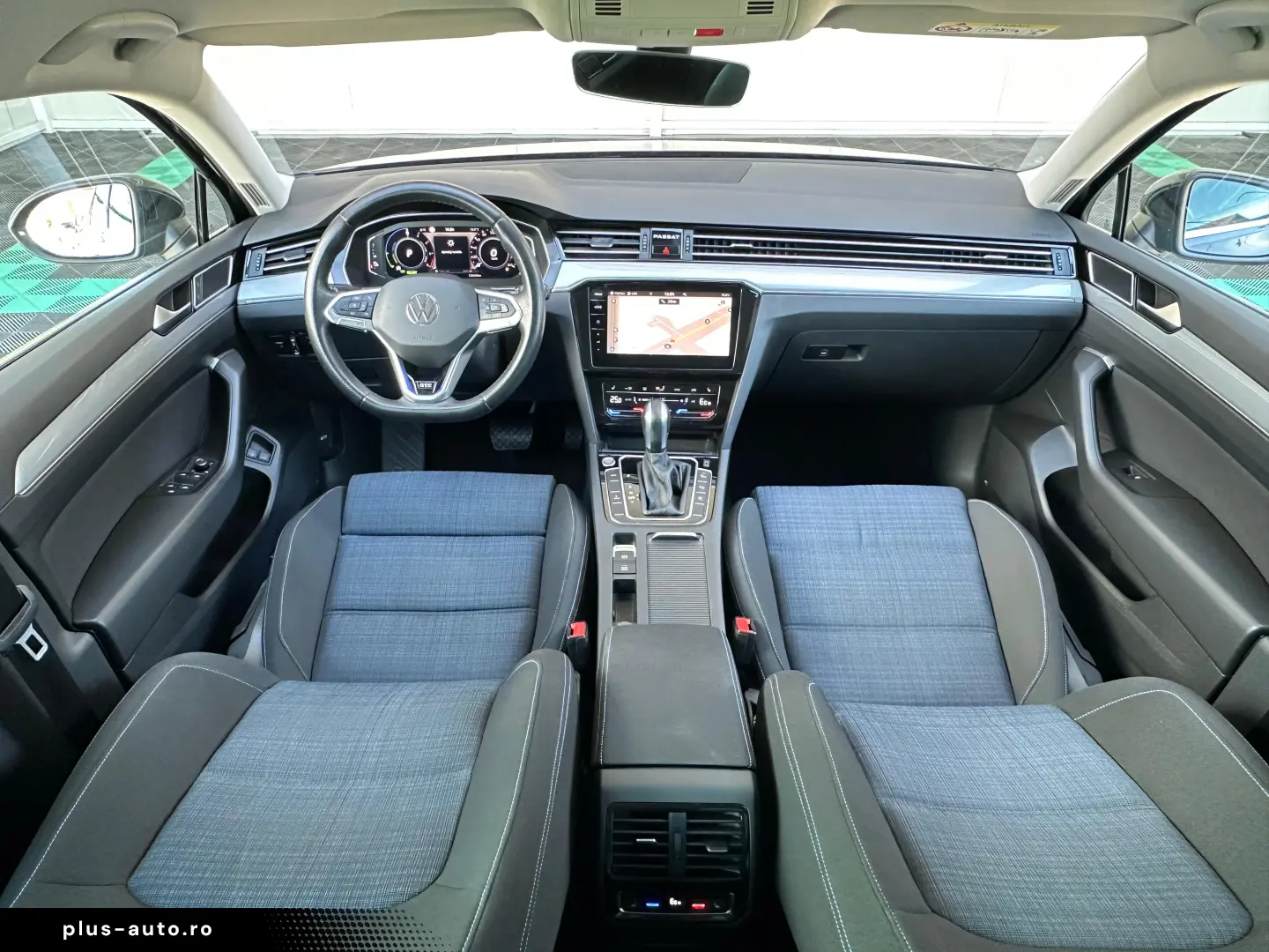 Volkswagen Passat GTE SW 1.4 Benzina Hibrid 156 CP An 2021