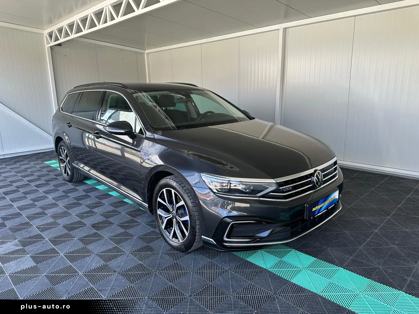 Volkswagen Passat GTE SW 1.4 Benzina Hibrid 156 CP An 2021