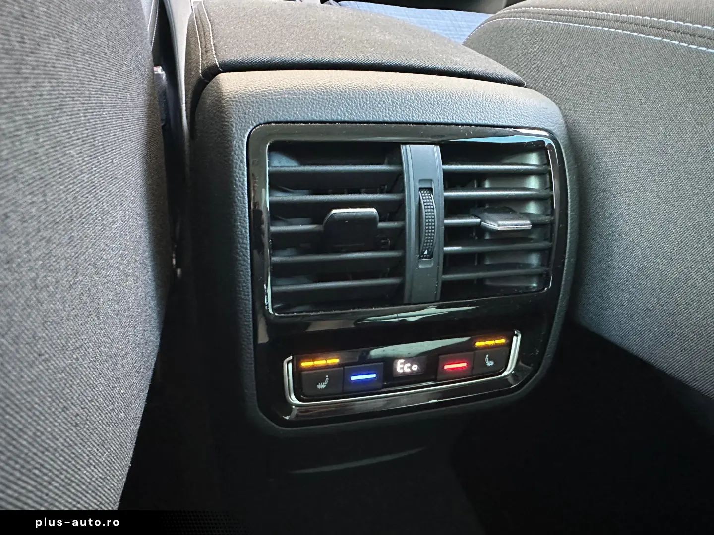 Volkswagen Passat GTE SW 1.4 Benzina Hibrid 156 CP An 2021