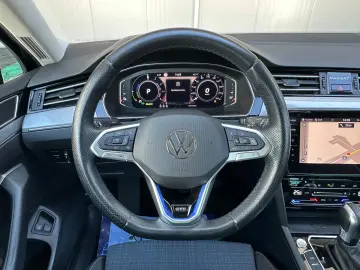 Volkswagen Passat GTE SW 1.4 Benzina Hibrid 156 CP An 2021