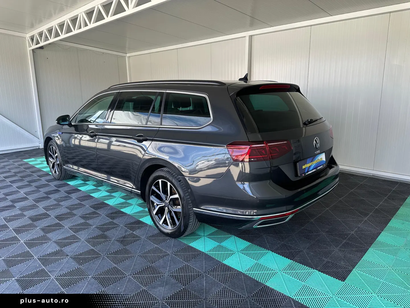 Volkswagen Passat GTE SW 1.4 Benzina Hibrid 156 CP An 2021