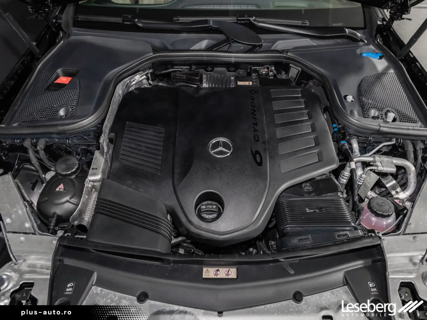 MERCEDES-BENZ E 450 4M AMG Cabrio Multibeam Sthzg Distro 360