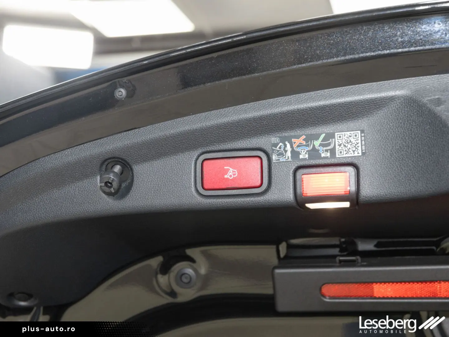 MERCEDES-BENZ E 450 4M AMG Cabrio Multibeam Sthzg Distro 360