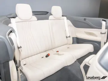 MERCEDES-BENZ E 450 4M AMG Cabrio Multibeam Sthzg Distro 360