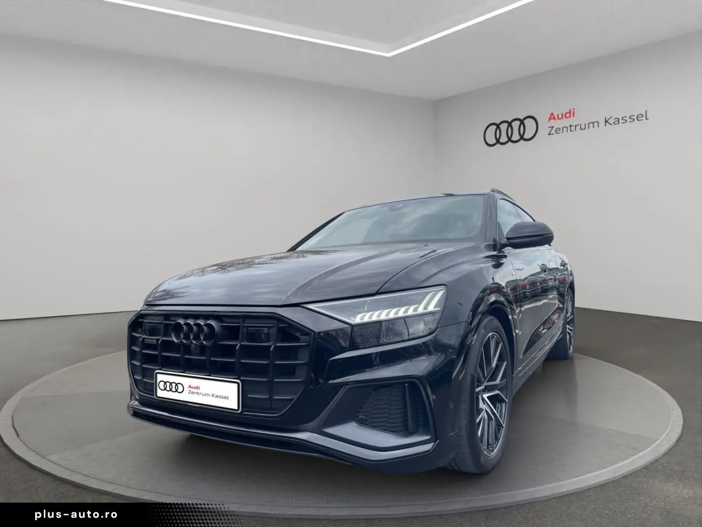 AUDI Q8 50 TDI quattro Matrix B&O Pano HuD AHK 360