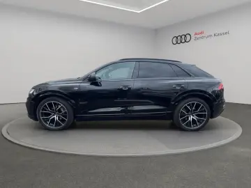 AUDI Q8 50 TDI quattro Matrix B&O Pano HuD AHK 360