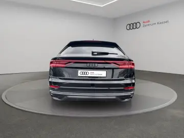 AUDI Q8 50 TDI quattro Matrix B&O Pano HuD AHK 360