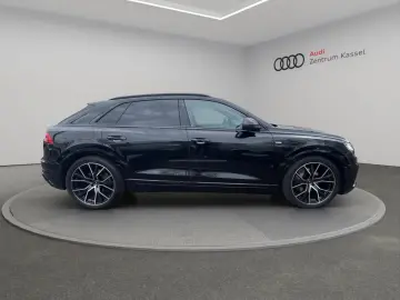 AUDI Q8 50 TDI quattro Matrix B&O Pano HuD AHK 360