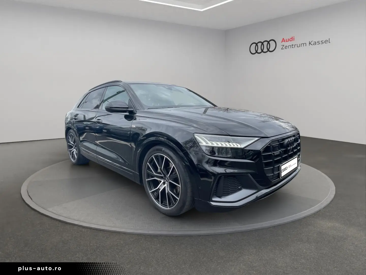 AUDI Q8 50 TDI quattro Matrix B&O Pano HuD AHK 360