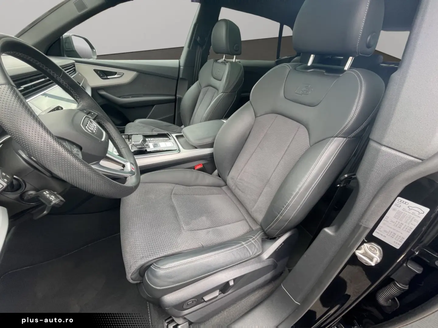 AUDI Q8 50 TDI quattro Matrix B&O Pano HuD AHK 360