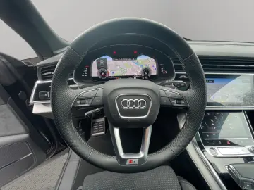 AUDI Q8 50 TDI quattro Matrix B&O Pano HuD AHK 360