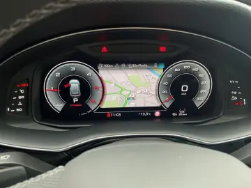AUDI Q8 50 TDI quattro Matrix B&O Pano HuD AHK 360