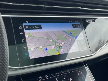 AUDI Q8 50 TDI quattro Matrix B&O Pano HuD AHK 360