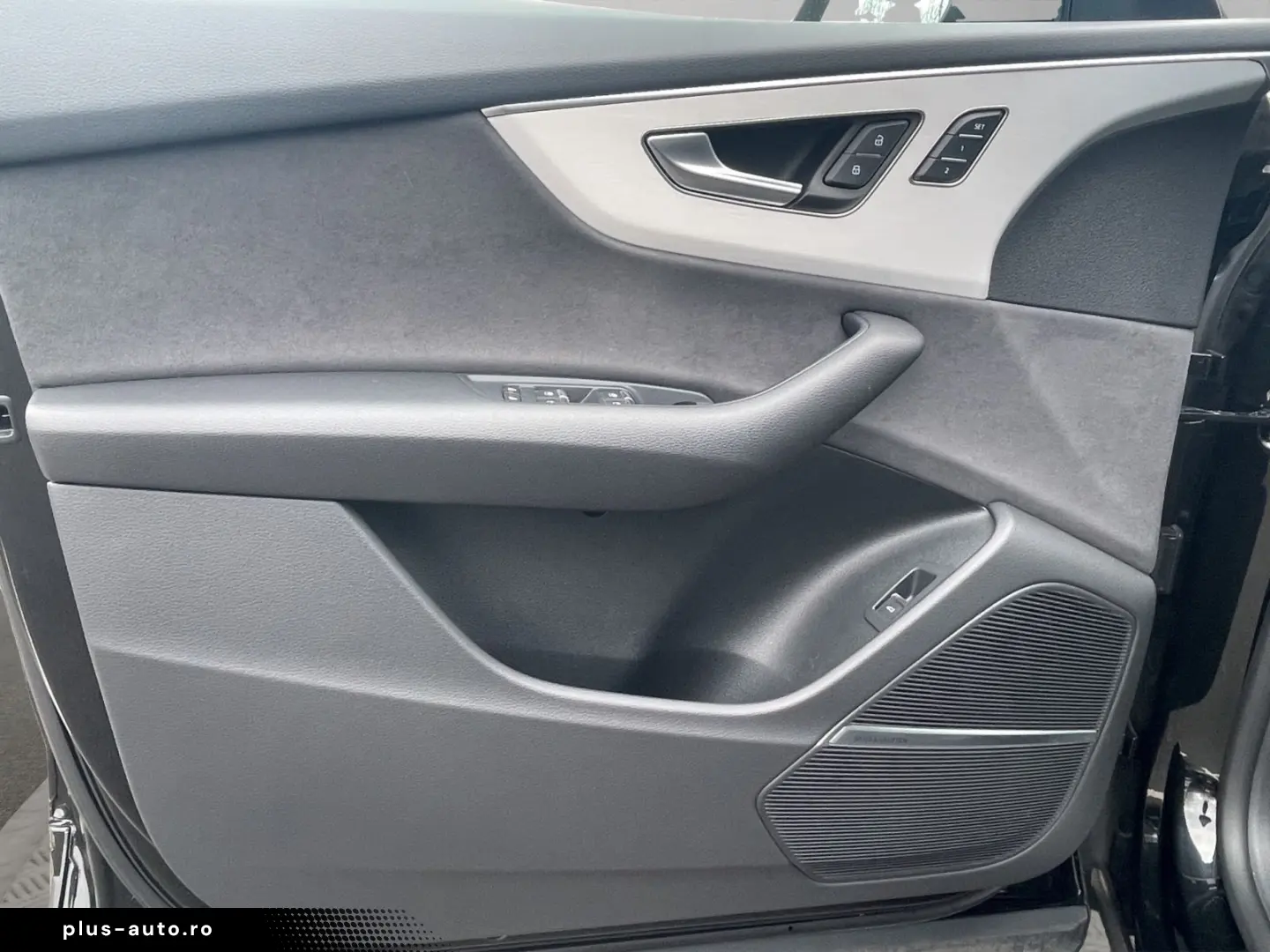 AUDI Q8 50 TDI quattro Matrix B&O Pano HuD AHK 360