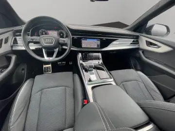 AUDI Q8 50 TDI quattro Matrix B&O Pano HuD AHK 360