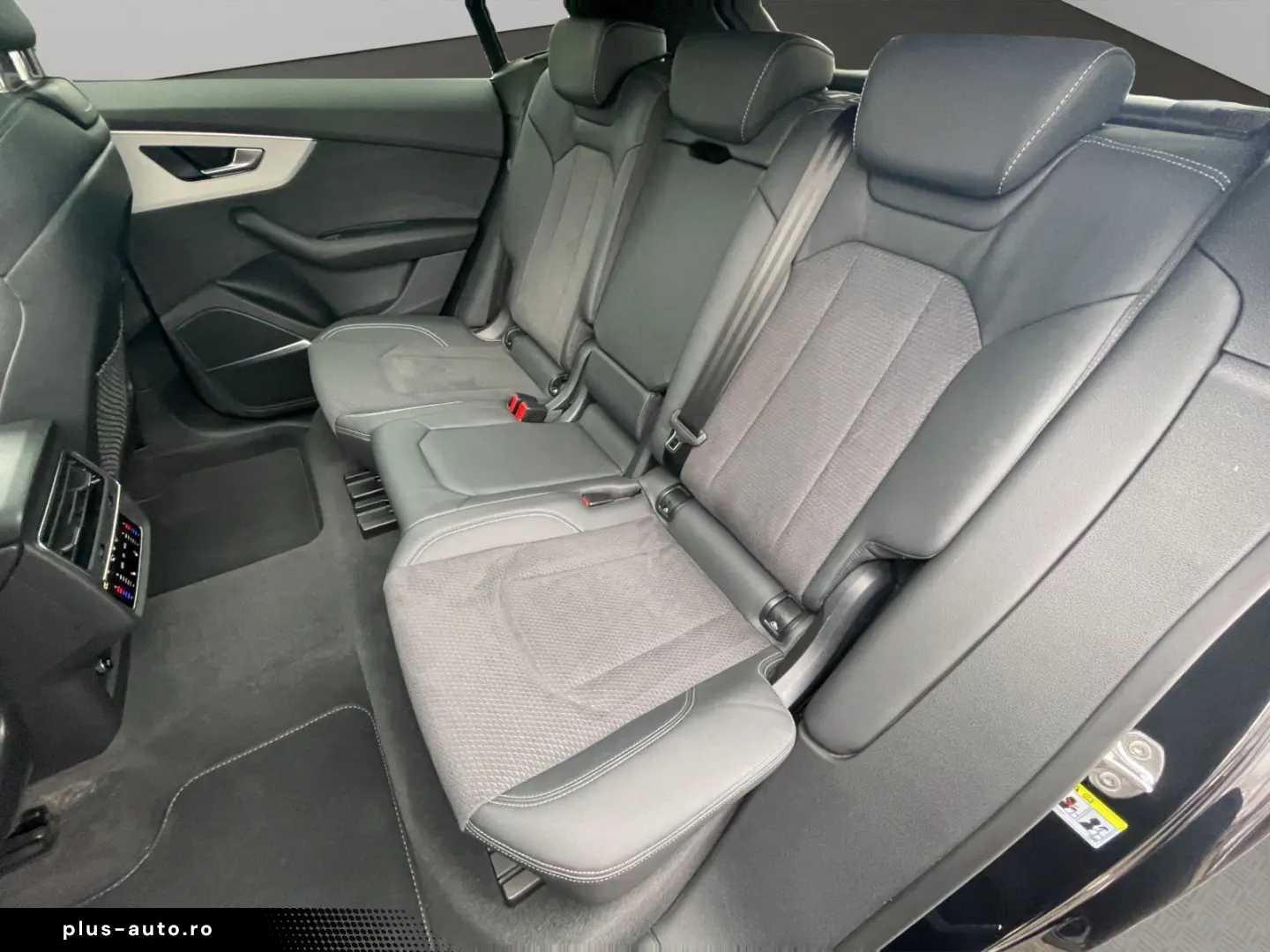 AUDI Q8 50 TDI quattro Matrix B&O Pano HuD AHK 360