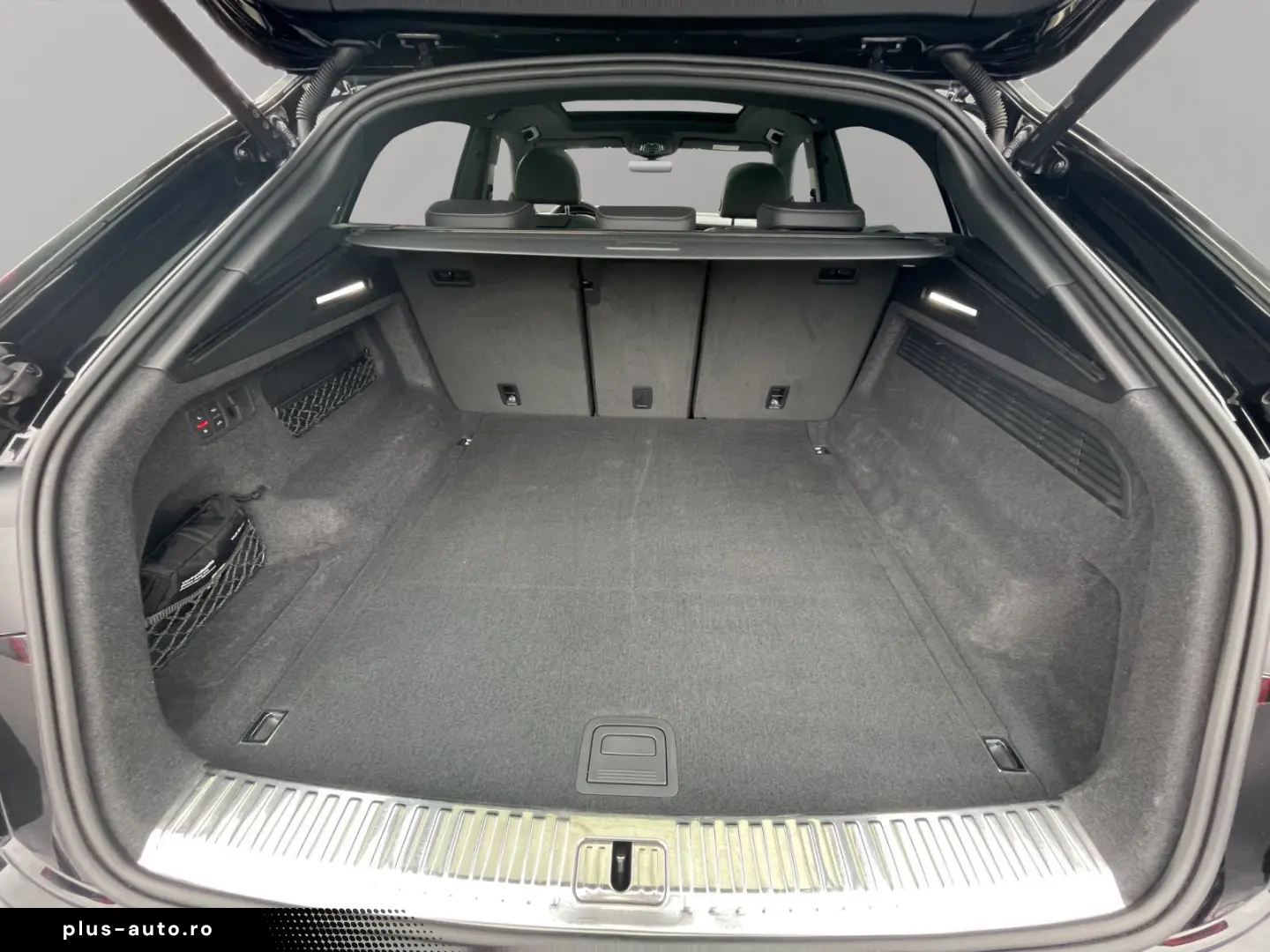 AUDI Q8 50 TDI quattro Matrix B&O Pano HuD AHK 360