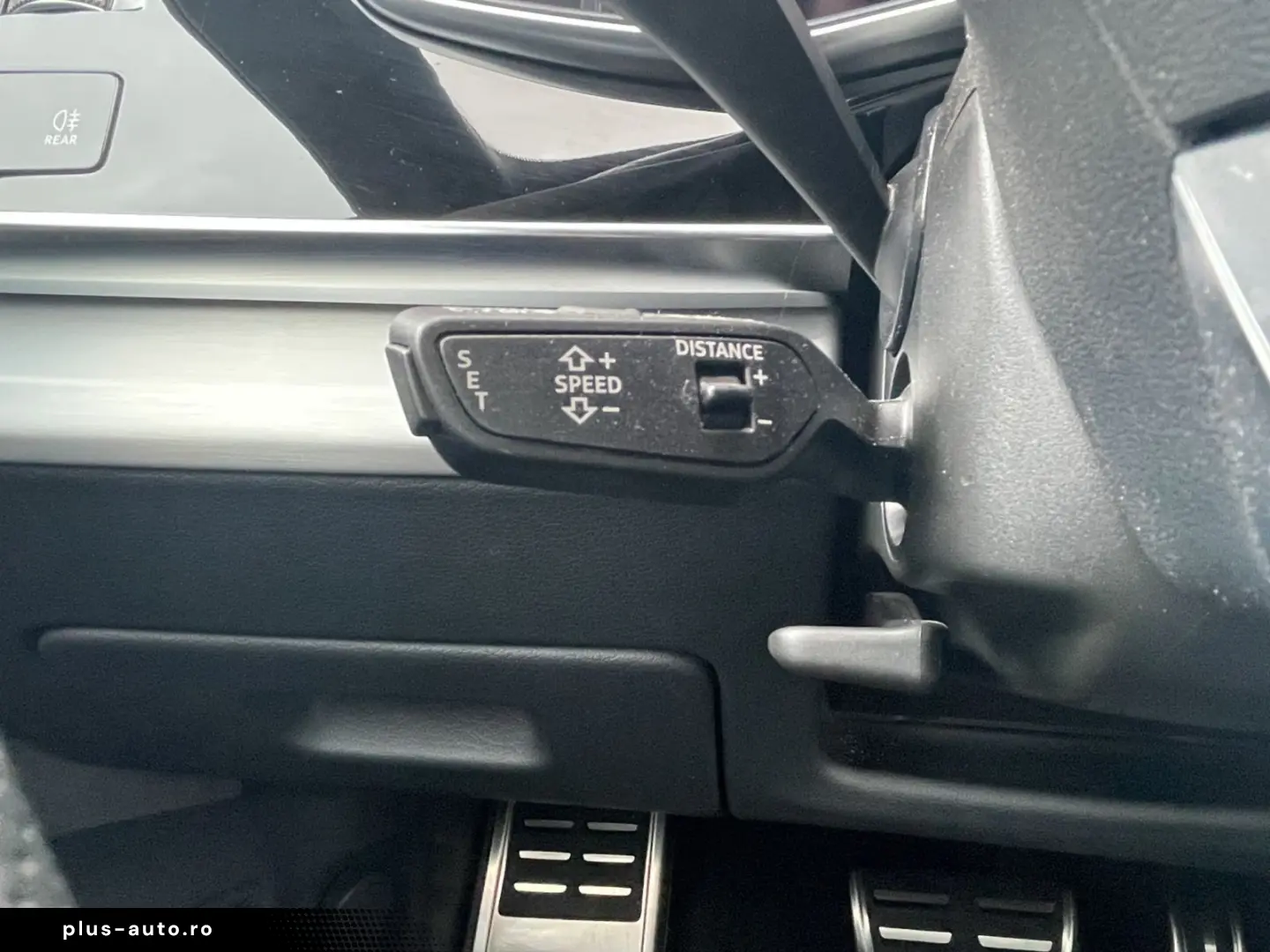 AUDI Q8 50 TDI quattro Matrix B&O Pano HuD AHK 360