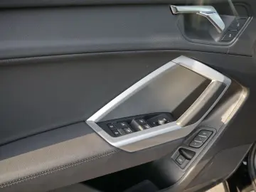 AUDI Q3 Sportback 35 TDI S line Pano CarPlay LED RFK