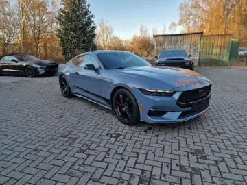 FORD 2.3 EcoBoost Coupe Neues Modell ANGEBOT!
