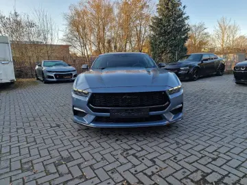 FORD 2.3 EcoBoost Coupe Neues Modell ANGEBOT!