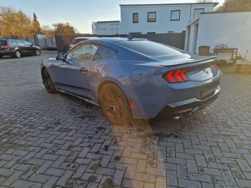 FORD 2.3 EcoBoost Coupe Neues Modell ANGEBOT!