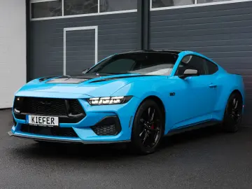 FORD Mustang 5.0 V8 NEUES MODELL SHZ SBL SPUR TTW R19